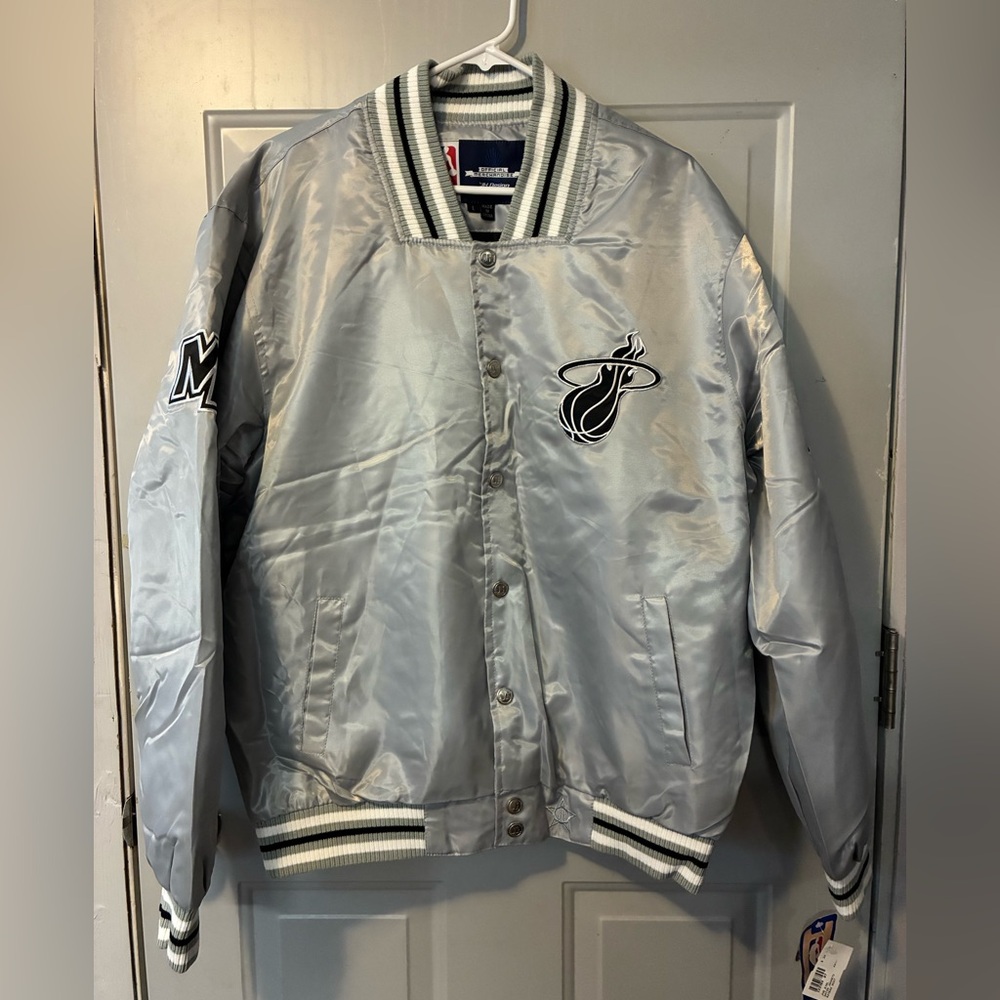 Miami Heat NBA JH Design Silver Jacket NWT